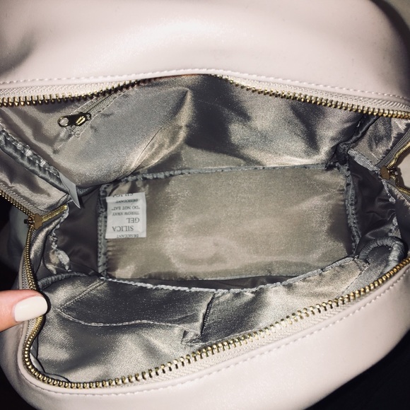 Gray leather backpack w/ gold zipper - Picture 2 of 2